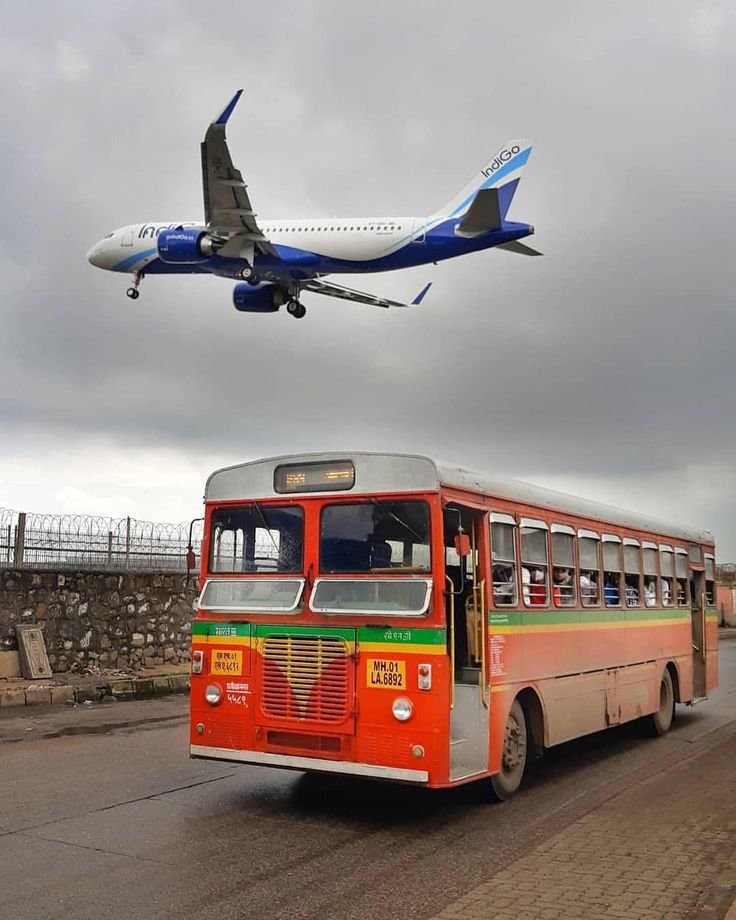 Red BEST bus in Mumbai
