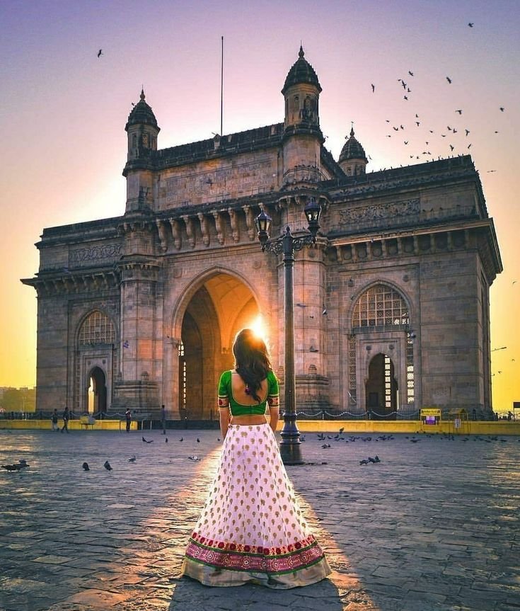 Gateway of India at sunrise light