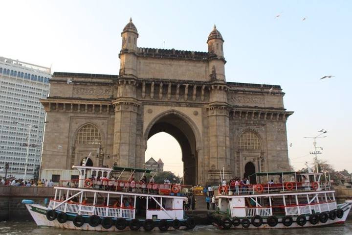 Boats at the Gateway, Mumbai